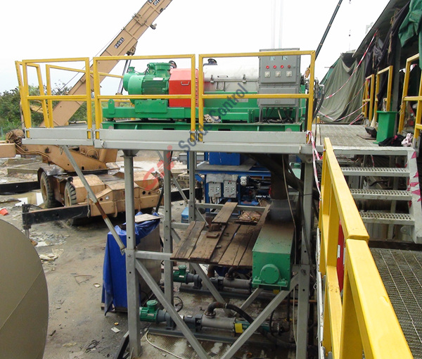 GN decanter centrifuge in rig site of South Africa 